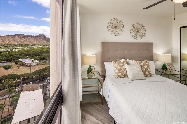 300 Wai Nani Way 1815, Honolulu, HI 96815