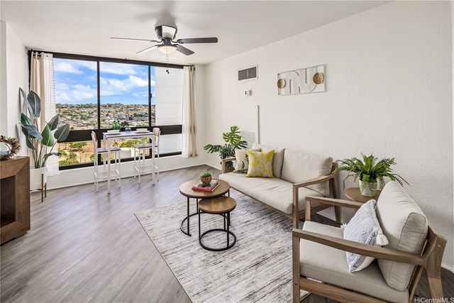 300 Wai Nani Way 1815, Honolulu, HI 96815