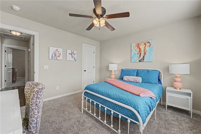 6115 S 37Th Street, Rogers, AR 72758