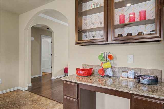 6115 S 37Th Street, Rogers, AR 72758