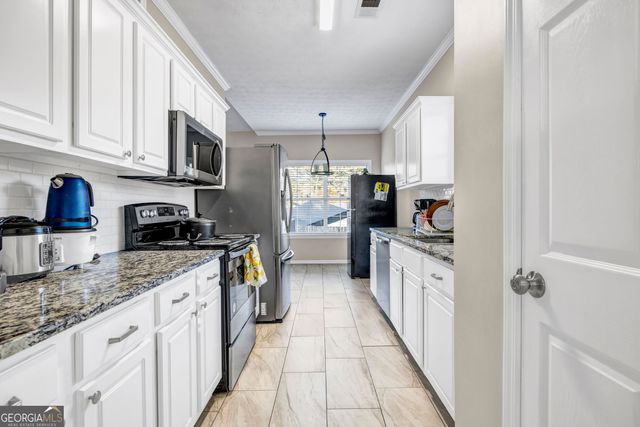 5806 Highgrove Drive, Atlanta, GA 30349