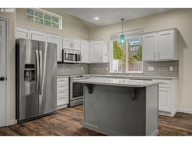 20677 NOBLE Ln, West Linn, OR 97068