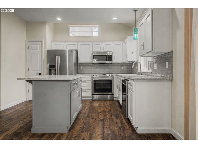 20677 NOBLE Ln, West Linn, OR 97068