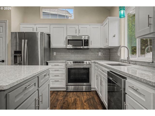 20677 NOBLE Ln, West Linn, OR 97068