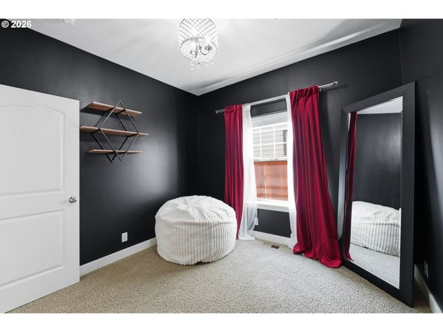 3622 STARK St, Eugene, OR 97404