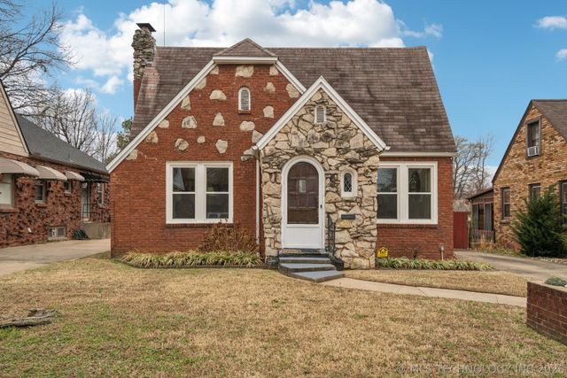 2636 E 14th Street, Tulsa, OK 74104