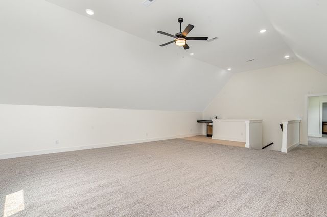 50 Lauderdale Lane, Hartsville, TN 37074