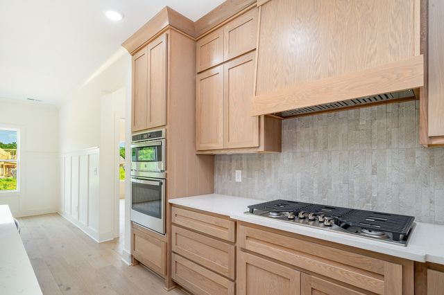 50 Lauderdale Lane, Hartsville, TN 37074