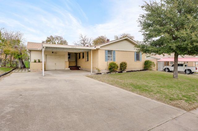 7924 Chaparral Drive, White Settlement, TX 76108