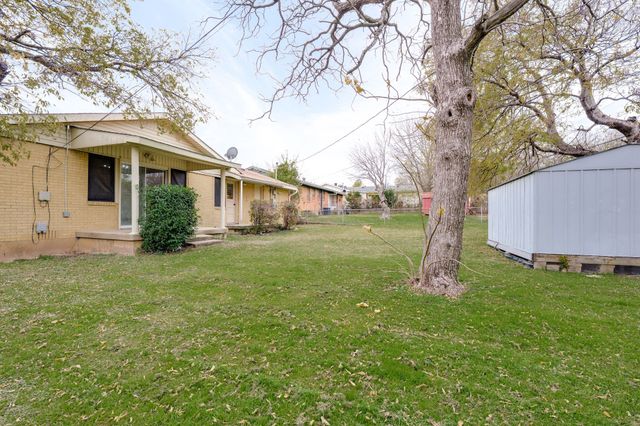 7924 Chaparral Drive, White Settlement, TX 76108