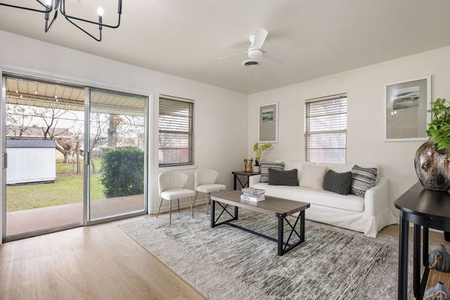 7924 Chaparral Drive, White Settlement, TX 76108