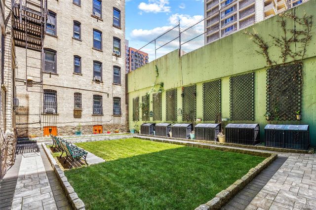 35 Crown Street 3B, Brooklyn, NY 11229