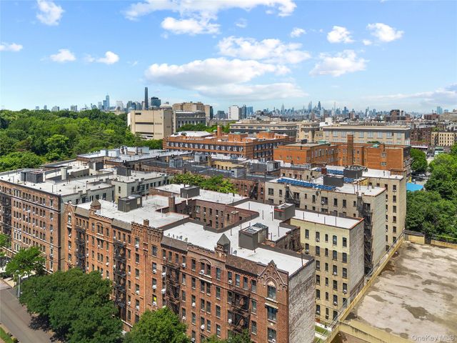 35 Crown Street 3B, Brooklyn, NY 11229