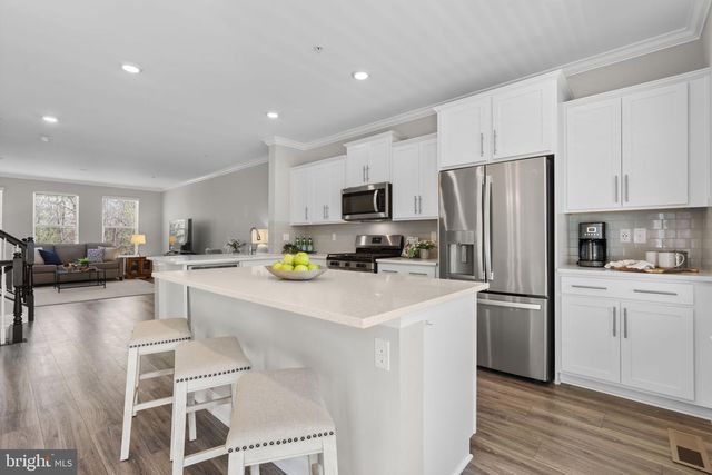 204 BETHEL ALY, Edgewater, MD 21037