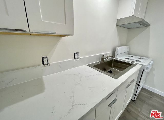 4826 Coolidge Avenue, Culver City, CA 90230