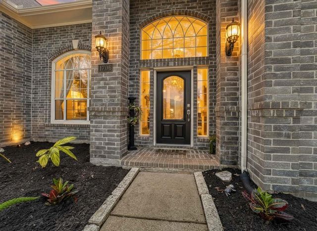 1706 Pensacola Lane, Friendswood, TX 77546