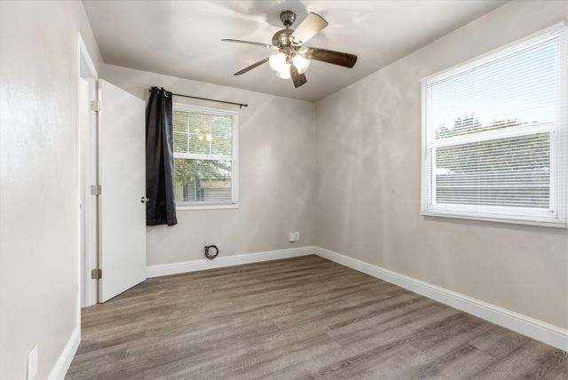 1217 N Stevenson Street, Visalia, CA 93291