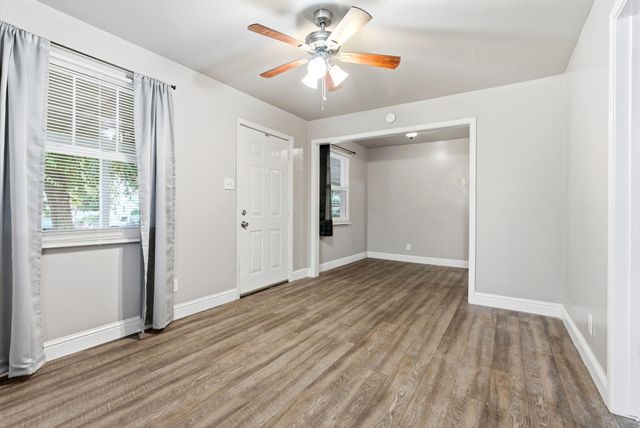 1217 N Stevenson Street, Visalia, CA 93291