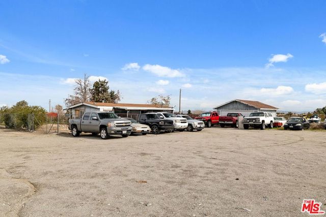 4120 La Mesa Road, Phelan, CA 92371