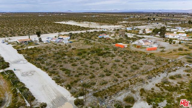 4120 La Mesa Road, Phelan, CA 92371