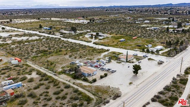 4120 La Mesa Road, Phelan, CA 92371