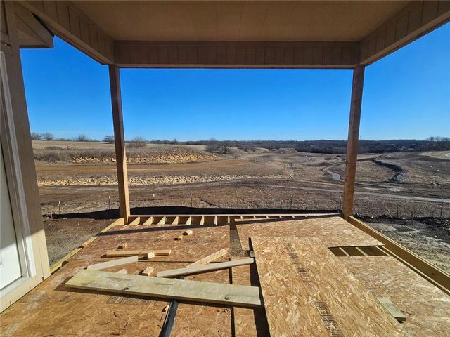 11271 S Sunray Drive, Olathe, KS 66061