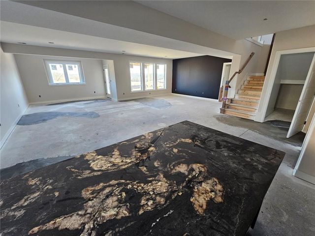 11271 S Sunray Drive, Olathe, KS 66061