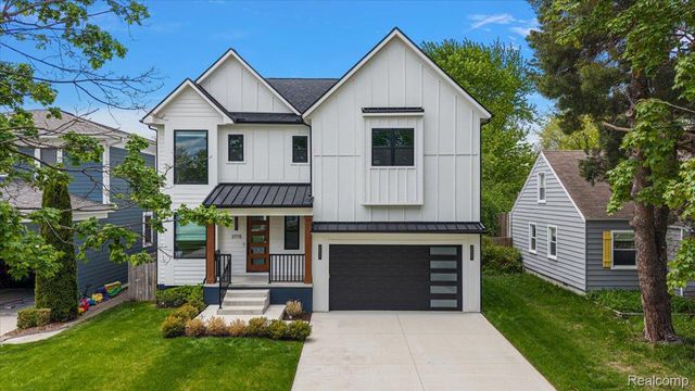 3715 DURHAM Road, Royal Oak, MI 48073