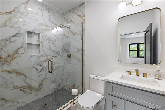 3715 DURHAM Road, Royal Oak, MI 48073
