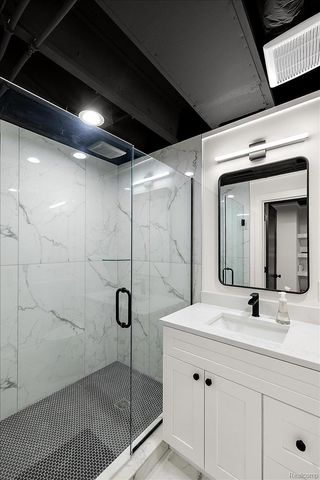 3715 DURHAM Road, Royal Oak, MI 48073