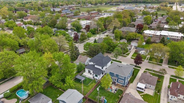 3715 DURHAM Road, Royal Oak, MI 48073