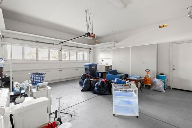 9093 Filaree Ct, Corona, CA 92883