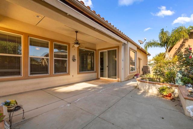 9093 Filaree Ct, Corona, CA 92883