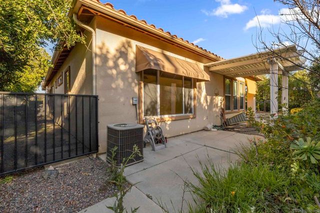 9093 Filaree Ct, Corona, CA 92883