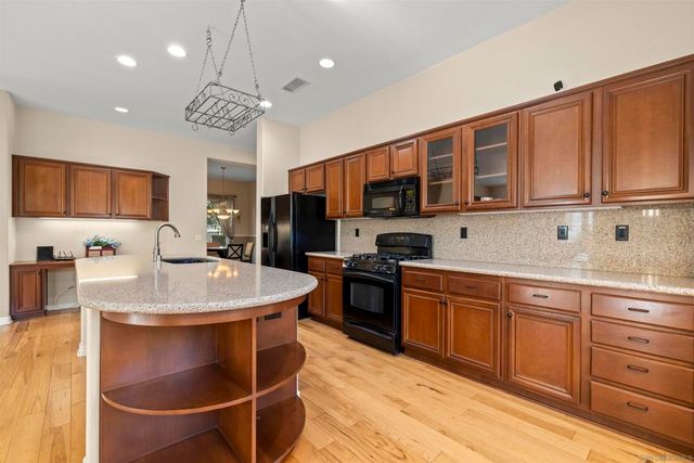 9093 Filaree Ct, Corona, CA 92883