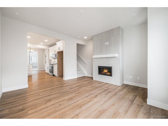 888 S Valentia St 14-104, Denver, CO 80247