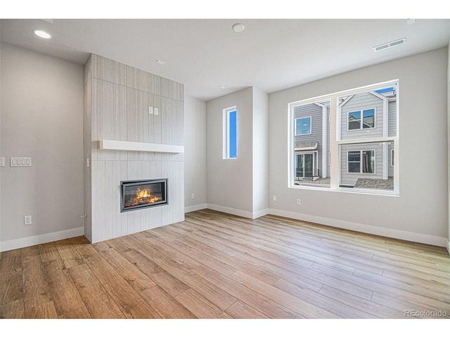 888 S Valentia St 14-104, Denver, CO 80247