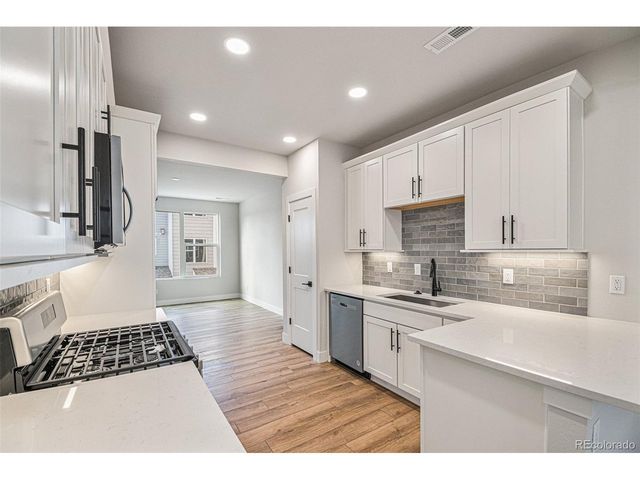 888 S Valentia St 14-104, Denver, CO 80247