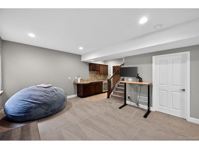 9077 E 35th Ave, Denver, CO 80238