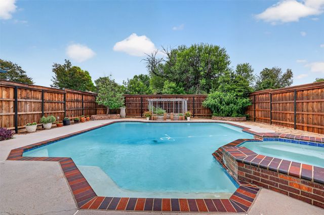 2340 Highlands Creek Road, Carrollton, TX 75007