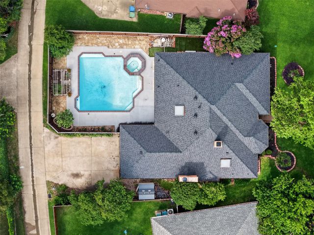 2340 Highlands Creek Road, Carrollton, TX 75007
