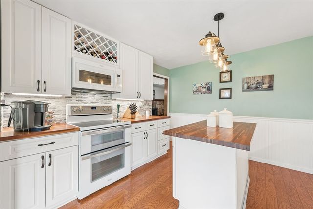 1824 Washington Rd, Washington Twp, PA 15613