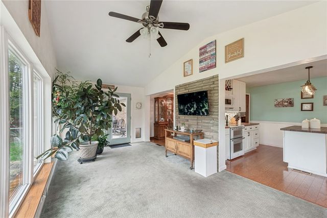 1824 Washington Rd, Washington Twp, PA 15613