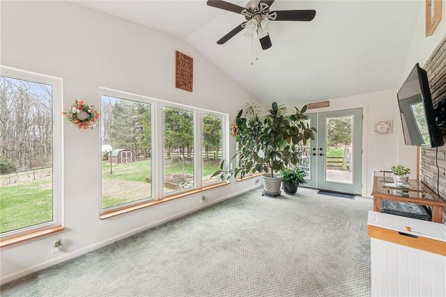 1824 Washington Rd, Washington Twp, PA 15613