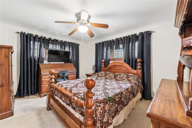 1824 Washington Rd, Washington Twp, PA 15613