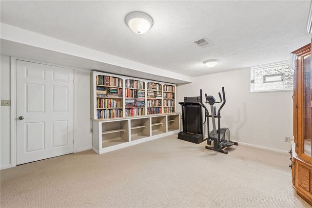 1824 Washington Rd, Washington Twp, PA 15613