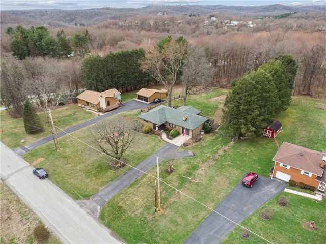 1824 Washington Rd, Washington Twp, PA 15613
