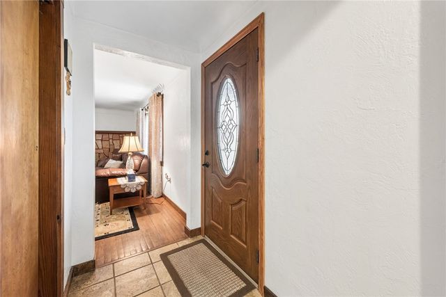 1824 Washington Rd, Washington Twp, PA 15613