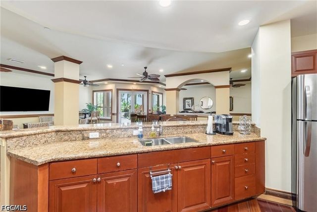 2825 Palm Beach BLVD 614, Fort Myers, FL 33916