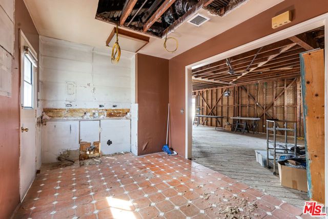 1505 N Naomi Street, Burbank, CA 91505